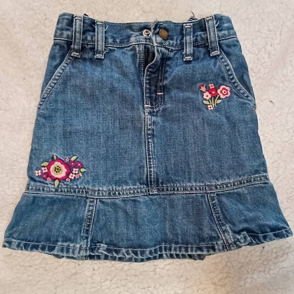 Oshkosh B'gosh girls denim skirt Size 5